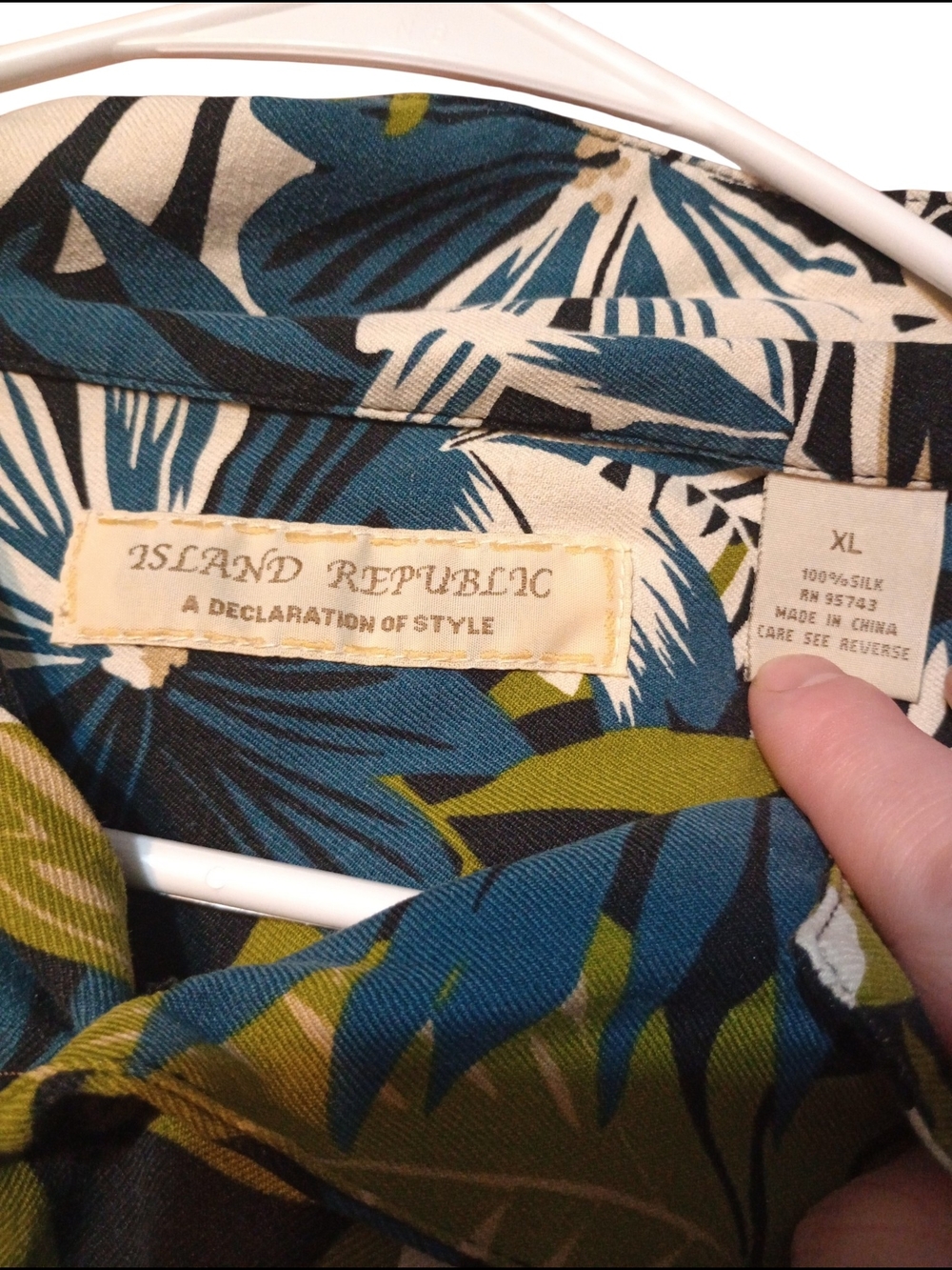 Island Republic Men's Blue, Green & Cream Tropical Button-Down Shirt